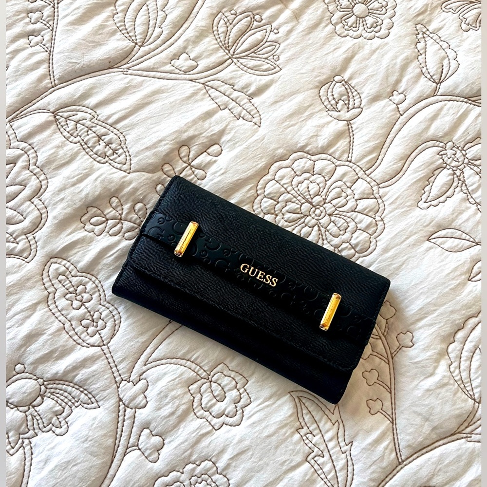 Guess wallet